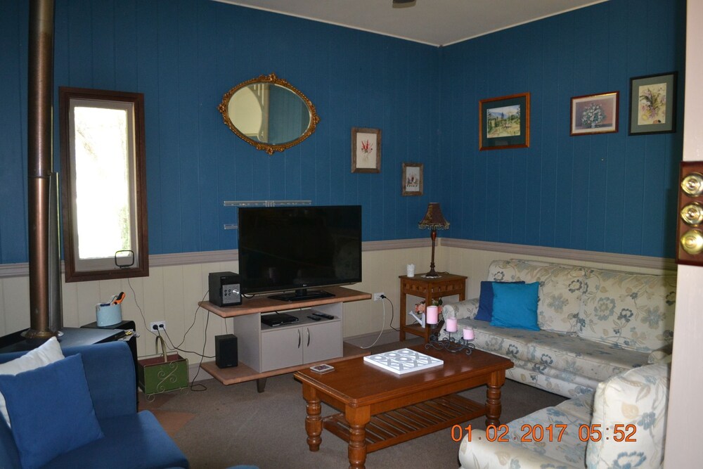 Barney Creek Vineyard Cottages