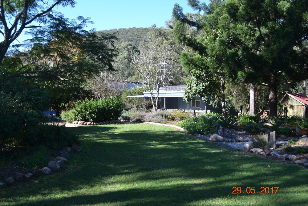 Barney Creek Vineyard Cottages