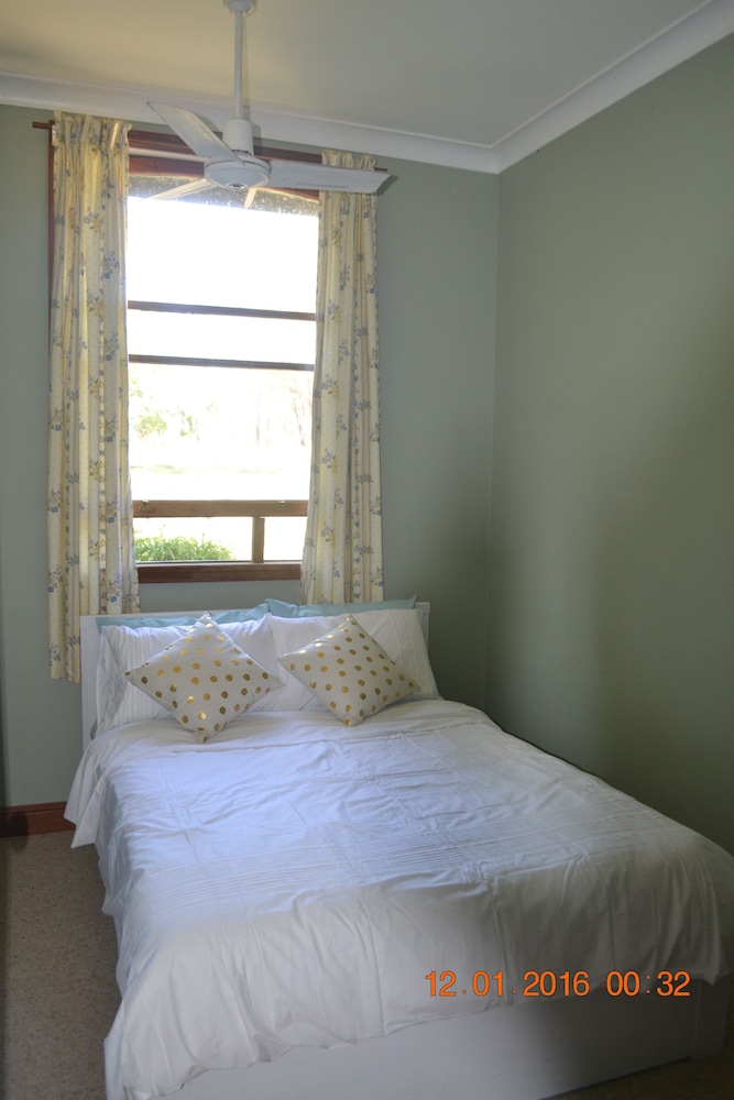 Barney Creek Vineyard Cottages