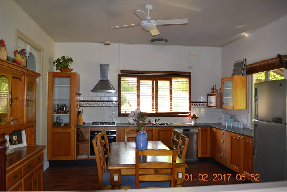 Barney Creek Vineyard Cottages