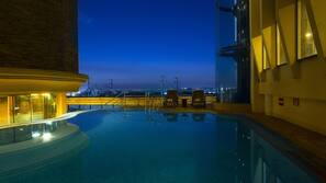 Outdoor pool, pool loungers