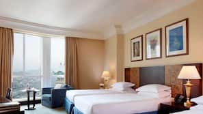 Egyptian cotton sheets, premium bedding, Select Comfort beds, minibar