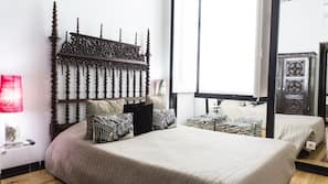Minibar, in-room safe, individually decorated, individually furnished