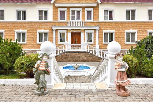 Gostiny dvor electroshield russia