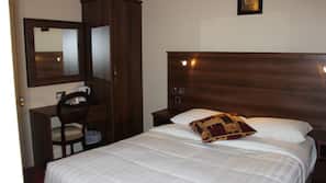 Egyptian cotton sheets, individually decorated, individually furnished