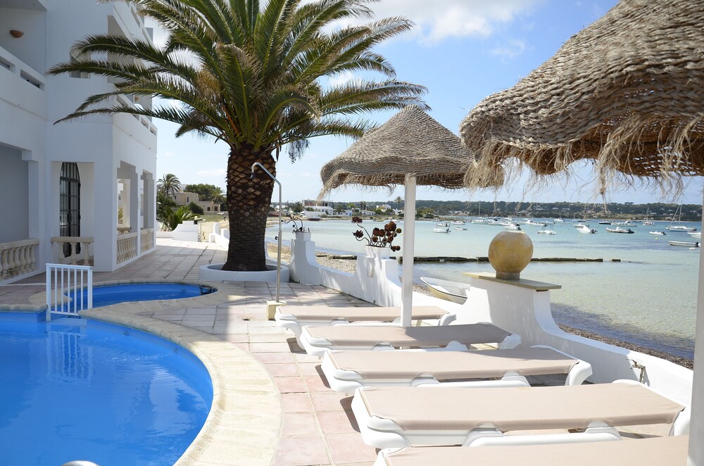 Apartamentos Sabina Playa