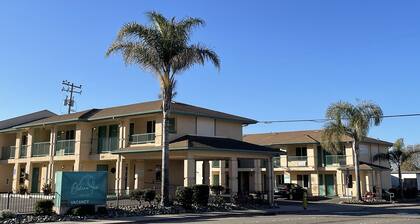 Oceano Inn