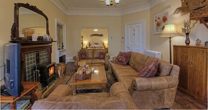 Knap Guest House