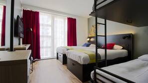 Iron/ironing board, free WiFi, linens