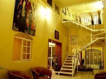 Residencia Los Angeles Bed & Breakfast