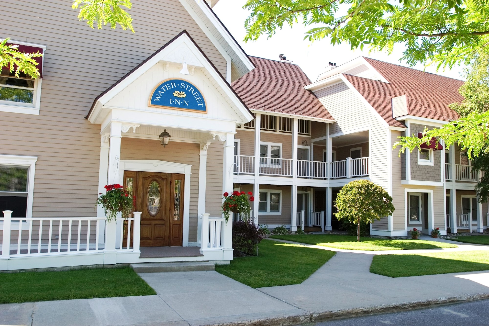 Top Hotels in Boyne City, MI from 64 Save on Boyne City Hotels Expedia