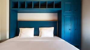 Egyptian cotton sheets, premium bedding, pillow top beds, in-room safe