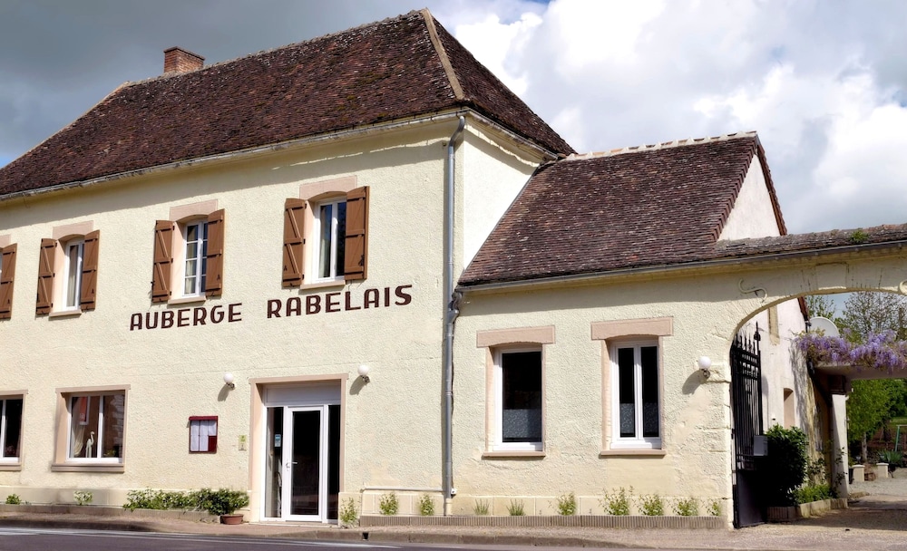 Discount [90% Off] Le Rabelais Hotel Restaurant Spa France  Hotel 414 Nyc
