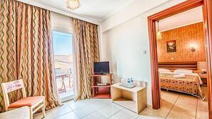 Premium bedding, minibar, individually furnished, soundproofing