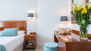Literie de qualité supérieure, couette en duvet d'oie, minibar