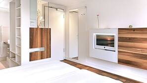 Hochwertige Bettwaren, Pillowtop-Betten, Zimmersafe
