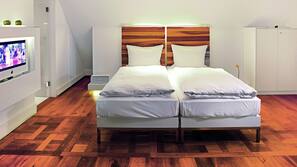 Hochwertige Bettwaren, Pillowtop-Betten, Zimmersafe