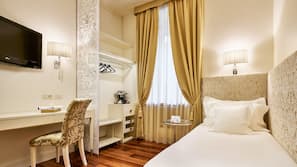 Premium bedding, in-room safe, desk, blackout curtains