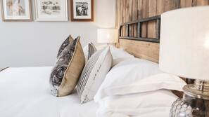 Premium bedding, iron/ironing board, free WiFi, linens