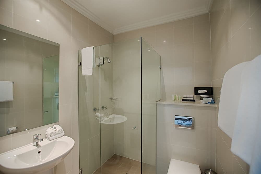 Quality Suites Camperdown