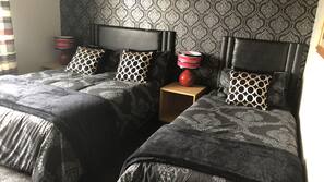 Iron/ironing board, free WiFi, linens