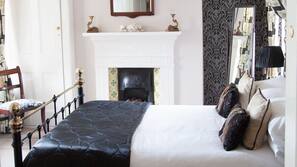 Individually decorated, iron/ironing board, free WiFi, linens