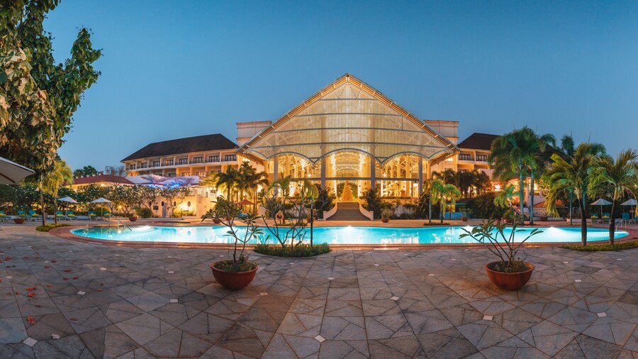 Radisson Blu Resort Goa Cavelossim Beach