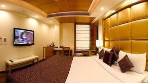 Minibar, desk, soundproofing, iron/ironing board