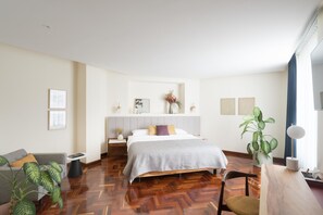 Luxury Room | Room amenity