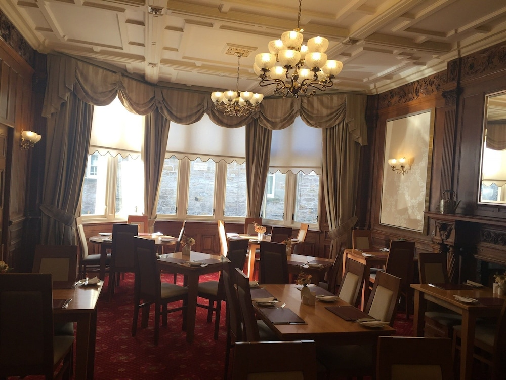 The Victoria Hotel