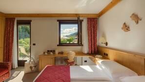 Minibar, in-room safe, individually furnished, free WiFi
