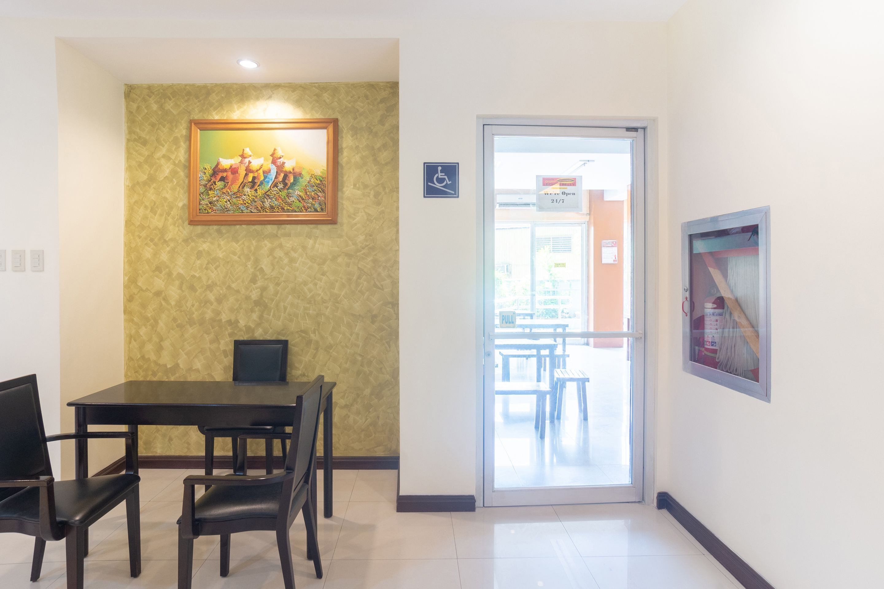 OYO 187 The Maxwell Hotel in Cebu Island, Philippines