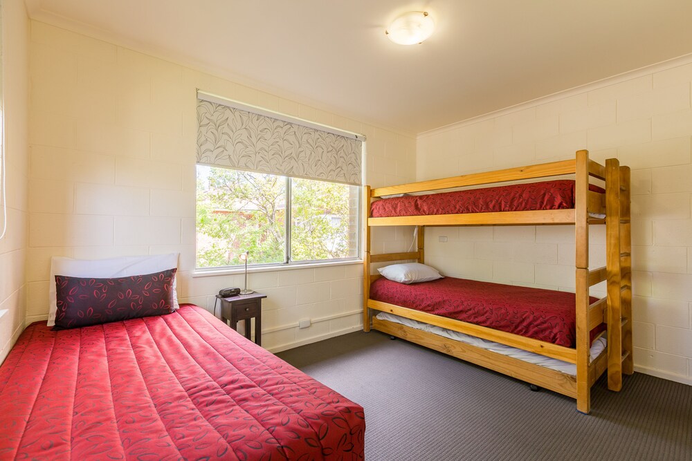 Graham Apartments, Hobart 92 Room Prices & Reviews Travelocity