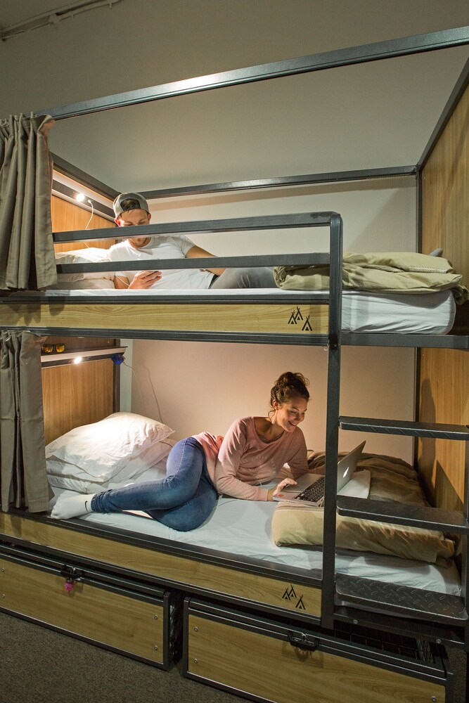 Nomads St Kilda Beach - Hostel