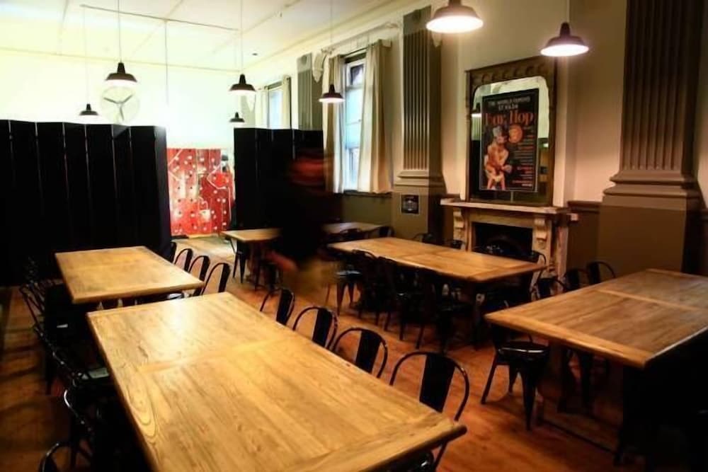 Nomads St Kilda Beach - Hostel