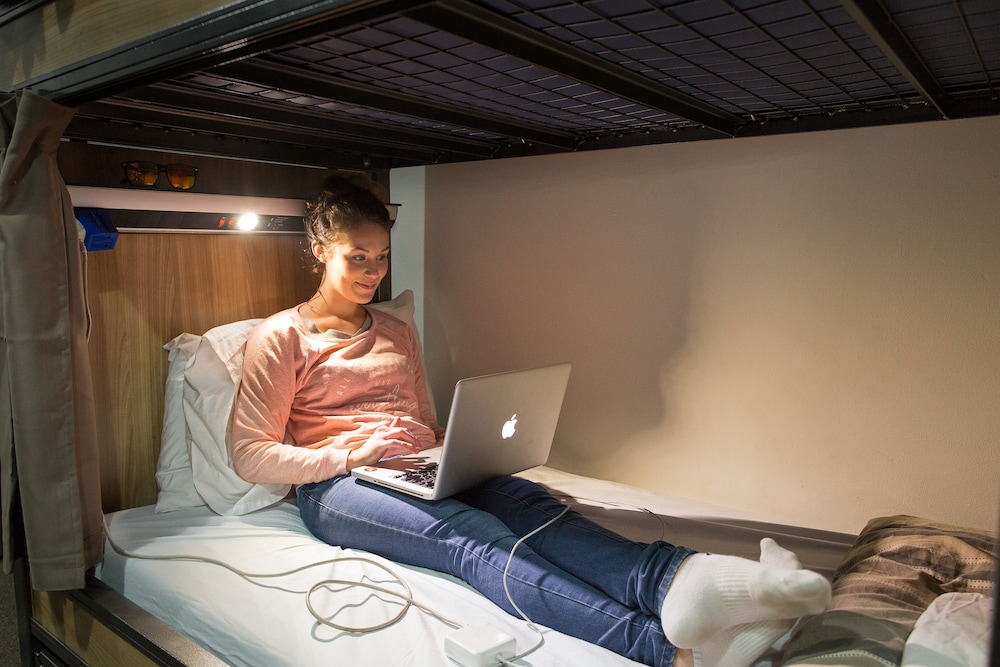 Nomads St Kilda Beach - Hostel