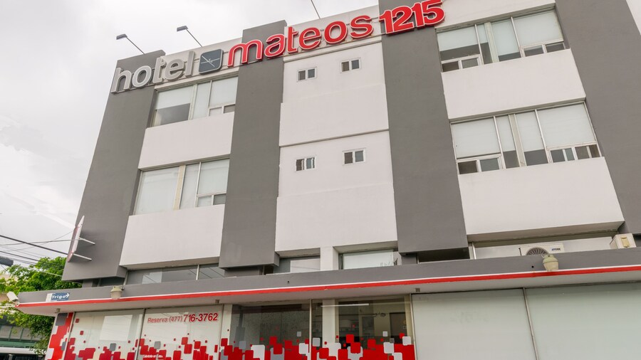 Hotel Mateos 1215