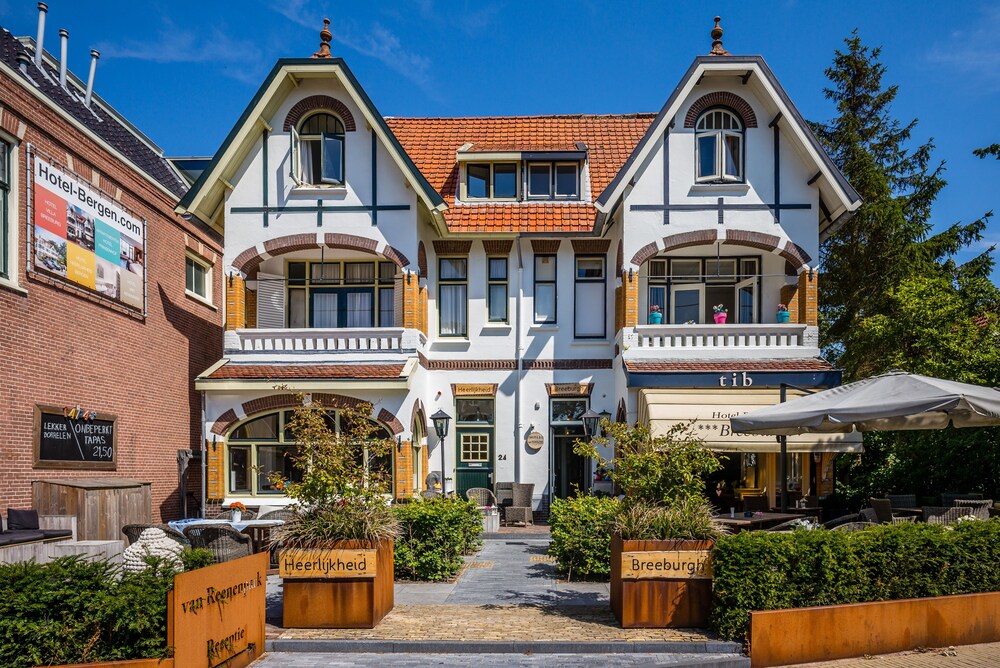 Hotel Villa Breeburg in Bergen, Netherlands