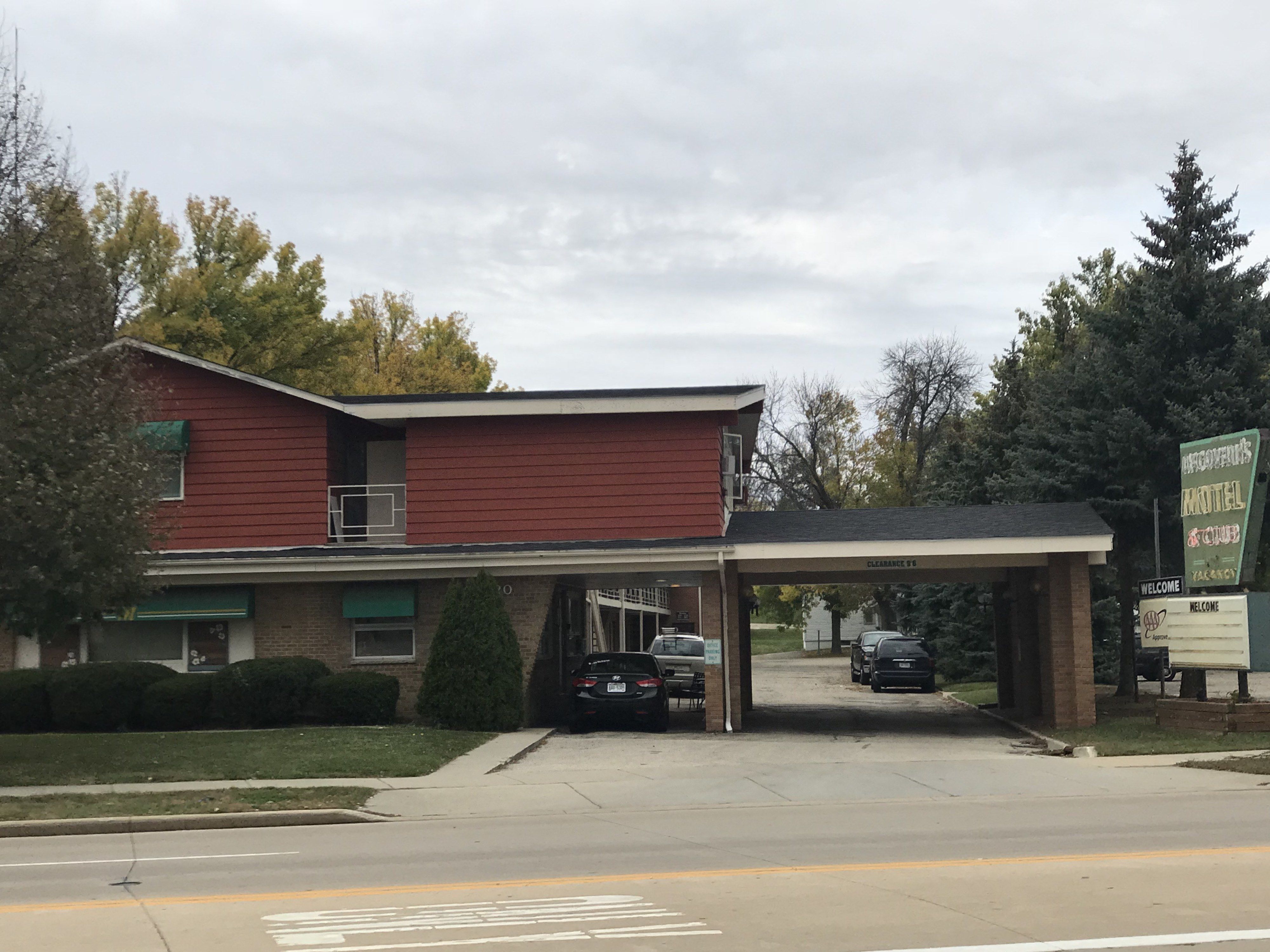 McGoverns Hotel and Suites in , in Sun Prairie, United States