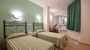 In-room safe, free WiFi, bed sheets