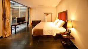 Down duvet, memory foam beds, minibar, in-room safe