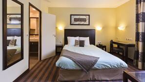 In-room safe, desk, soundproofing, free WiFi