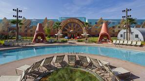 3 outdoor pools