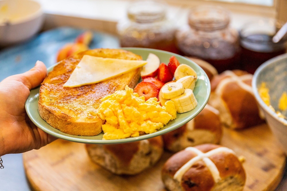 Breakfast buffet, Stoke Beach House