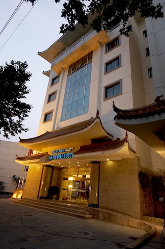 Hotels Near Wansong College Hangzhou Find Cheap 23 Hotel - 