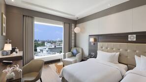 1 bedroom, premium bedding, down duvet, minibar