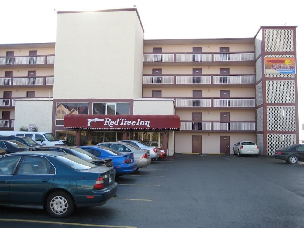 The Red Tree Inn 2018 Room Prices 55 Deals Reviews Expedia The Red Tree Inn 1 5 Out Of 0 Balcony View Featured Image