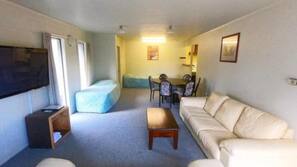Free cots/infant beds, rollaway beds, free WiFi