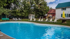 Outdoor pool, open 10 AM to 8 PM, sun loungers