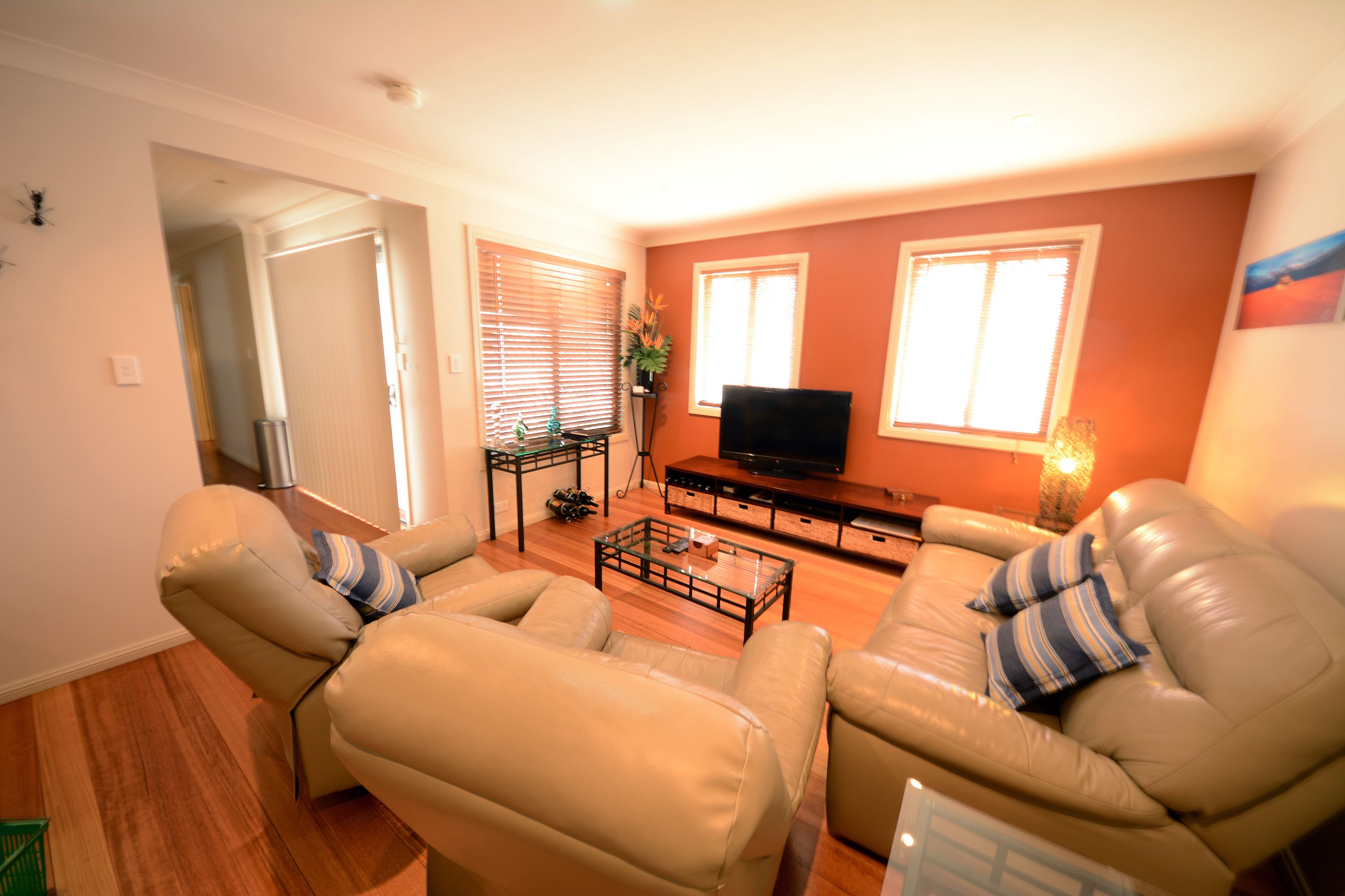 Emaroo Cottages Broken Hill